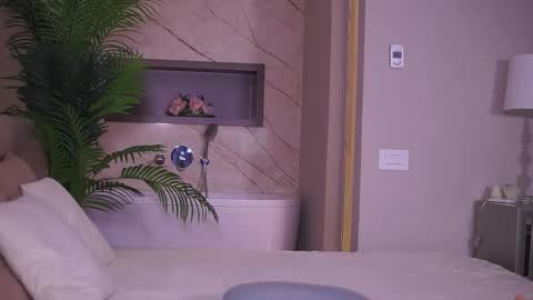 Snapshot of biancacain chatting on March 2026 02:11:02 PM Bianca online show from March 2026 02:11:02 PM