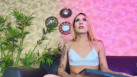 Bianca online show from February 2025 04:15:01 PM