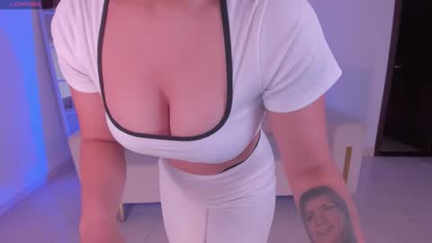 Snapshot of biancapierce_ chatting on January 2026 12:10:02 PM Bianca Pierce online show from January 2026 12:10:02 PM
