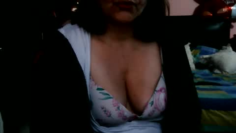 Snapshot of biancasteel chatting on June 2026 11:11:02 AM biancasteel online show from June 2026 11:11:02 AM