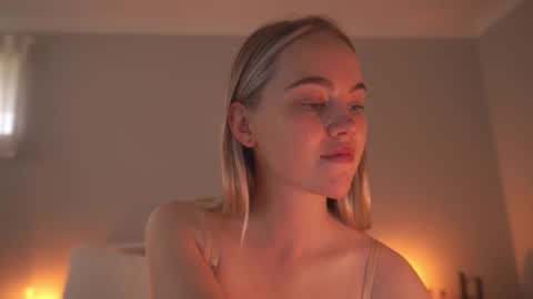 Snapshot of bibi_it_is chatting on March 2026 08:26:33 AM Bibi online show from March 2026 08:26:33 AM