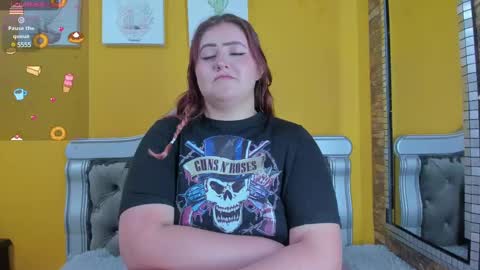 Snapshot of bibiana_js_ chatting on February 2025 12:01:02 PM bibiana_js_ online show from February 2025 12:01:02 PM