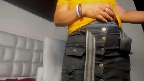 Snapshot of bibiana_js_ chatting on October 2025 12:00:02 PM bibiana_js_ online show from October 2025 12:00:02 PM