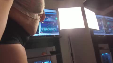 Snapshot of bibiana_js_ chatting on November 2025 12:05:02 PM bibiana_js_ online show from November 2025 12:05:02 PM