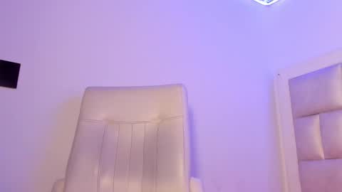 Snapshot of bibiana_js_ chatting on January 2026 04:12:02 PM bibiana_js_ online show from January 2026 04:12:02 PM