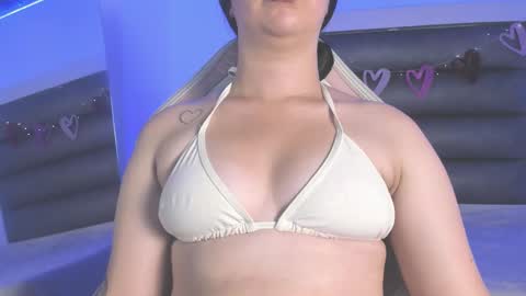 Snapshot of bibiana_js_ chatting on February 2026 05:03:01 AM bibiana_js_ online show from February 2026 05:03:01 AM