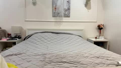 Eva online show from December 2025 02:35:02 PM