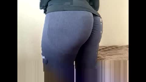 Snapshot of bibiroyce chatting on December 2024 09:39:02 AM Bibi Royce online show from December 2024 09:39:02 AM