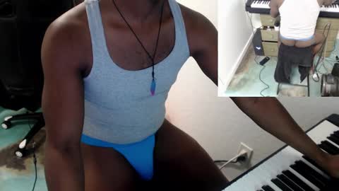 BicepsandFrot online show from February 2025 10:52:01 AM