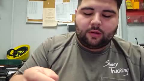 Snapshot of bienguero chatting on December 2024 01:10:01 AM Bienguero online show from December 2024 01:10:01 AM