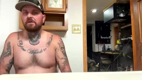 Snapshot of big1one1218 chatting on October 2025 08:46:02 AM big1one1218 online show from October 2025 08:46:02 AM