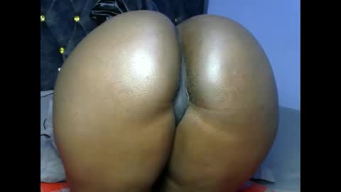 Snapshot of big_black_bootyy chatting on October 2025 01:21:02 PM bbw online show from October 2025 01:21:02 PM
