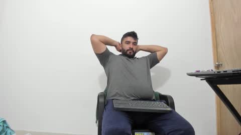 Tommy online show from November 2025 11:51:01 PM