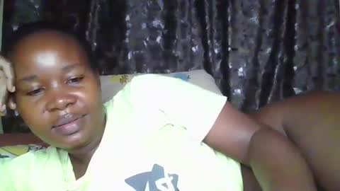 Snapshot of big_diva chatting on April 2026 03:56:01 AM big_diva online show from April 2026 03:56:01 AM