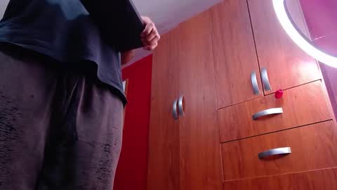 big_niiko online show from December 2025 03:57:01 AM