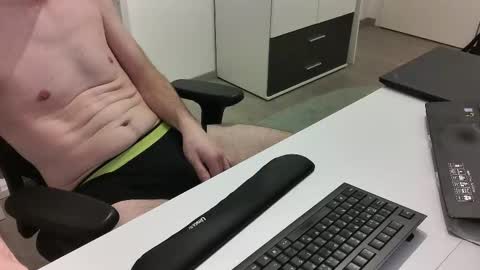 big_tobi_1 online show from January 2026 06:51:02 AM