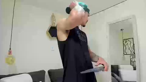 Snapshot of big_valentinhunk7 chatting on March 2026 09:32:02 PM big_valentinhunk7 online show from March 2026 09:32:02 PM