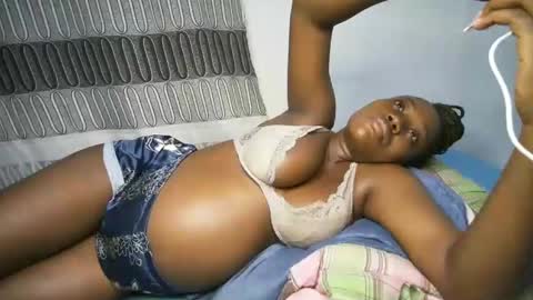 Snapshot of bigass001_ chatting on December 2024 09:08:02 PM bigass001_ online show from December 2024 09:08:02 PM