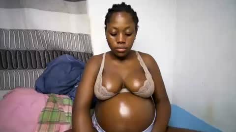 Snapshot of bigass001_ chatting on January 2025 08:53:01 PM bigass001_ online show from January 2025 08:53:01 PM