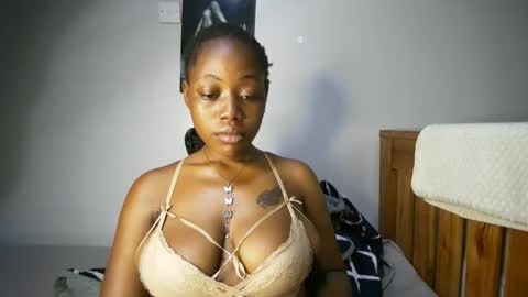 Snapshot of bigass001_ chatting on November 2025 05:25:01 PM bigass001_ online show from November 2025 05:25:01 PM