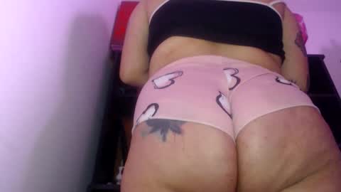 Snapshot of bigass_hot1 chatting on June 2026 03:03:02 PM KATERINE online show from June 2026 03:03:02 PM