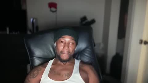 Snapshot of bigbackwoodcali chatting on March 2026 08:15:01 AM bigbackwoodcali online show from March 2026 08:15:01 AM