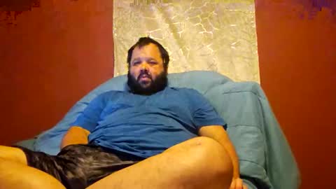 Snapshot of bigbear3287 chatting on October 2025 07:09:02 AM Liam online show from October 2025 07:09:02 AM