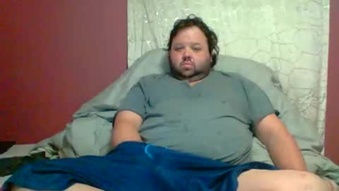 Snapshot of bigbear3287 chatting on April 2026 07:09:01 AM Liam online show from April 2026 07:09:01 AM