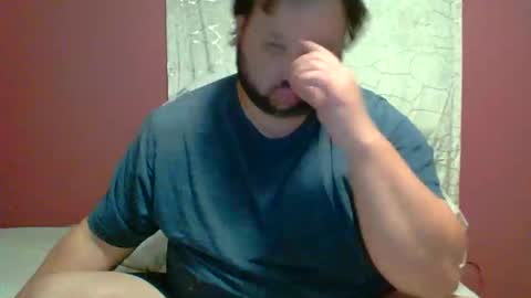 Snapshot of bigbear3287 chatting on April 2026 04:06:02 AM Liam online show from April 2026 04:06:02 AM