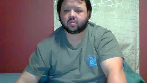 Snapshot of bigbear3287 chatting on April 2026 04:07:02 AM Liam online show from April 2026 04:07:02 AM