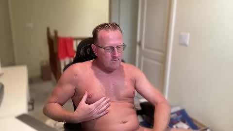 Snapshot of bigblondviking chatting on May 2026 05:42:04 PM bigblondviking online show from May 2026 05:42:04 PM