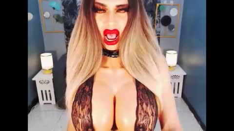 Snapshot of bigbomblhoraine chatting on March 2026 03:01:02 AM Loraine Cruz online show from March 2026 03:01:02 AM