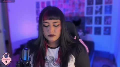 bigboobs cloe online show from November 2025 06:45:01 AM