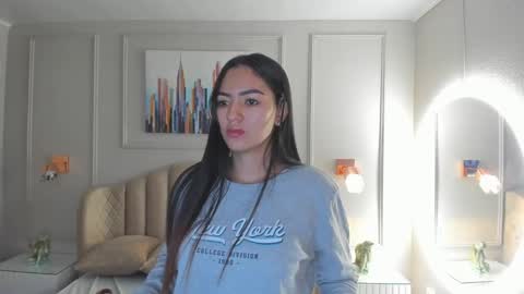   online show from February 2025 10:02:02 AM