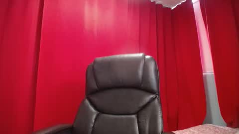 Snapshot of bigboobsstacy chatting on September 2025 11:23:02 AM LaraFire online show from September 2025 11:23:02 AM