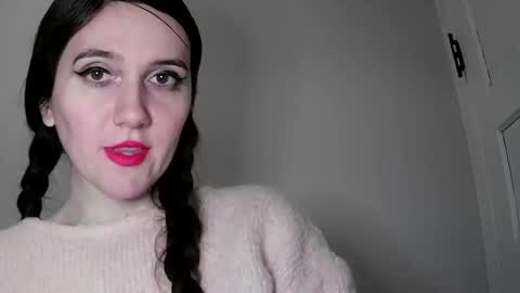 Isabella online show from February 2025 07:19:02 PM