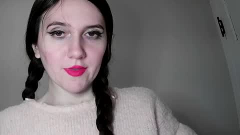 Isabella online show from February 2025 02:52:01 AM