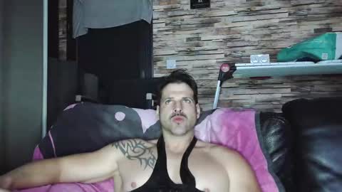 Snapshot of bigboyband chatting on January 2026 07:04:02 PM Bigboyband online show from January 2026 07:04:02 PM