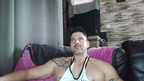 Snapshot of bigboyband chatting on February 2026 01:31:02 PM Bigboyband online show from February 2026 01:31:02 PM