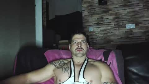 Snapshot of bigboyband chatting on February 2026 07:01:02 AM Bigboyband online show from February 2026 07:01:02 AM