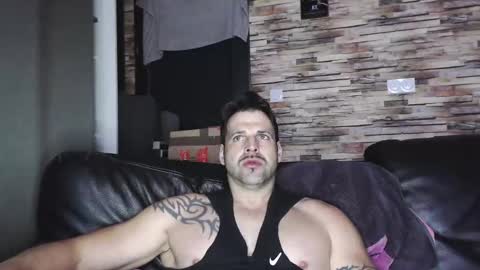 Snapshot of bigboyband chatting on February 2026 06:48:01 PM Bigboyband online show from February 2026 06:48:01 PM