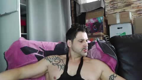 Snapshot of bigboyband chatting on February 2026 02:27:01 PM Bigboyband online show from February 2026 02:27:01 PM