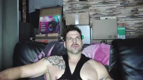 Snapshot of bigboyband chatting on February 2026 06:08:01 PM Bigboyband online show from February 2026 06:08:01 PM