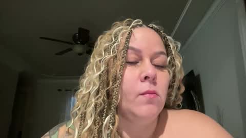 Snapshot of bigbreastsabrina chatting on March 2026 01:18:01 PM BIG BREAST SABRINA online show from March 2026 01:18:01 PM