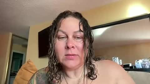 Snapshot of bigbreastsabrina chatting on June 2026 01:13:01 PM BIG BREAST SABRINA online show from June 2026 01:13:01 PM