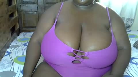 bigchocotities online show from February 2025 02:24:01 PM