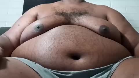 Snapshot of bigchub445 chatting on April 2026 11:13:02 PM MassChub online show from April 2026 11:13:02 PM