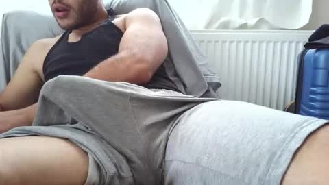 Snapshot of bigcock21cmmmmmm chatting on October 2025 01:07:01 PM bigcock21cmm online show from October 2025 01:07:01 PM