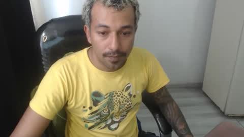 Snapshot of bigcock_hair chatting on October 2025 08:09:02 PM bigcock_hair online show from October 2025 08:09:02 PM