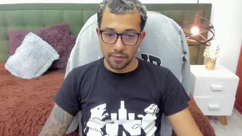 Snapshot of bigcock_hair chatting on December 2025 05:51:01 PM bigcock_hair online show from December 2025 05:51:01 PM